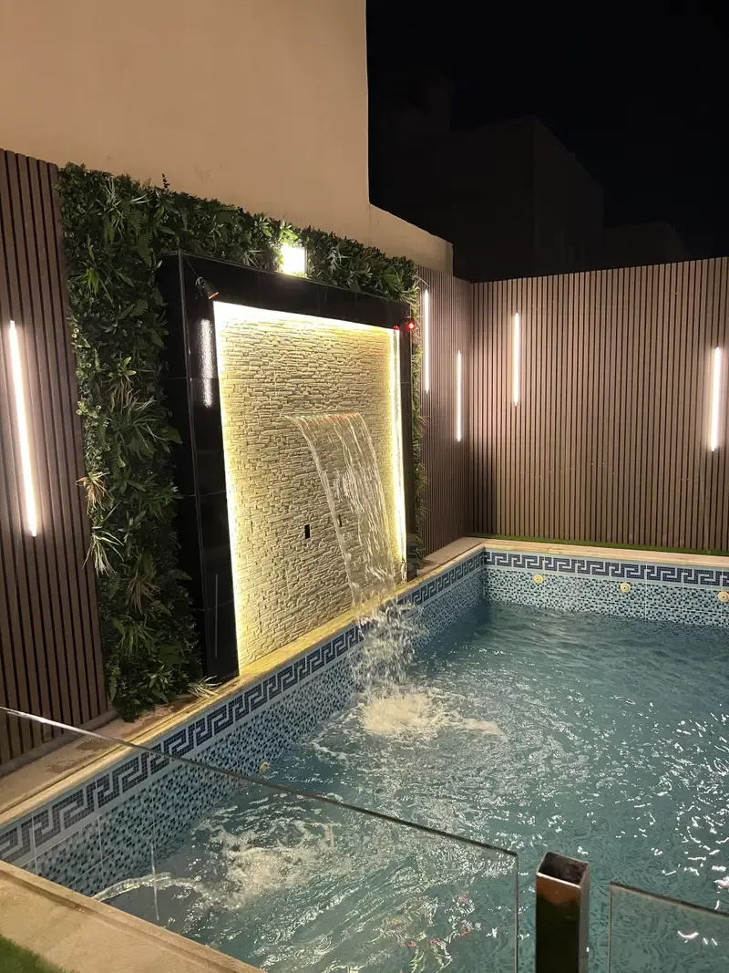 الشلالات والنوافير